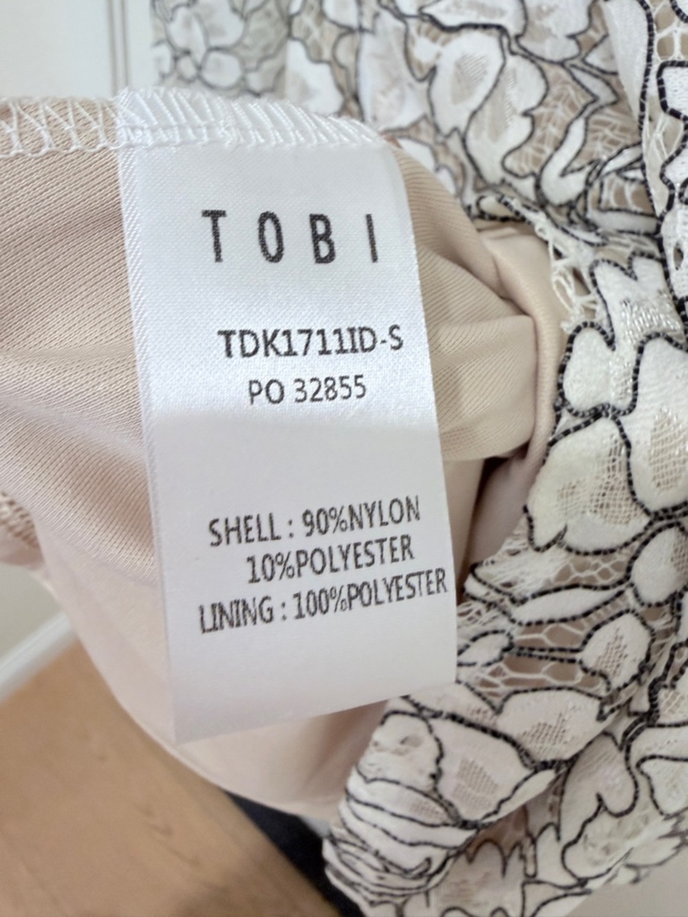 Tobi Lace Mini Dress Medium Beige Nude Deep V Long Sleeve Party Dress - Picture 5 of 9